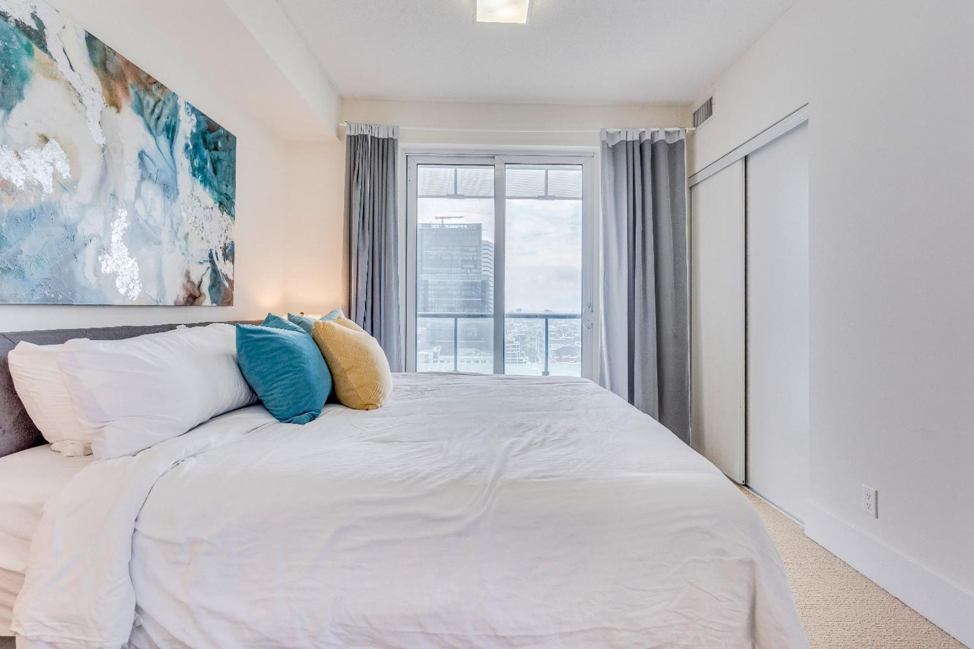 Globalstay Modern Downtown Apartment Торонто Екстер'єр фото