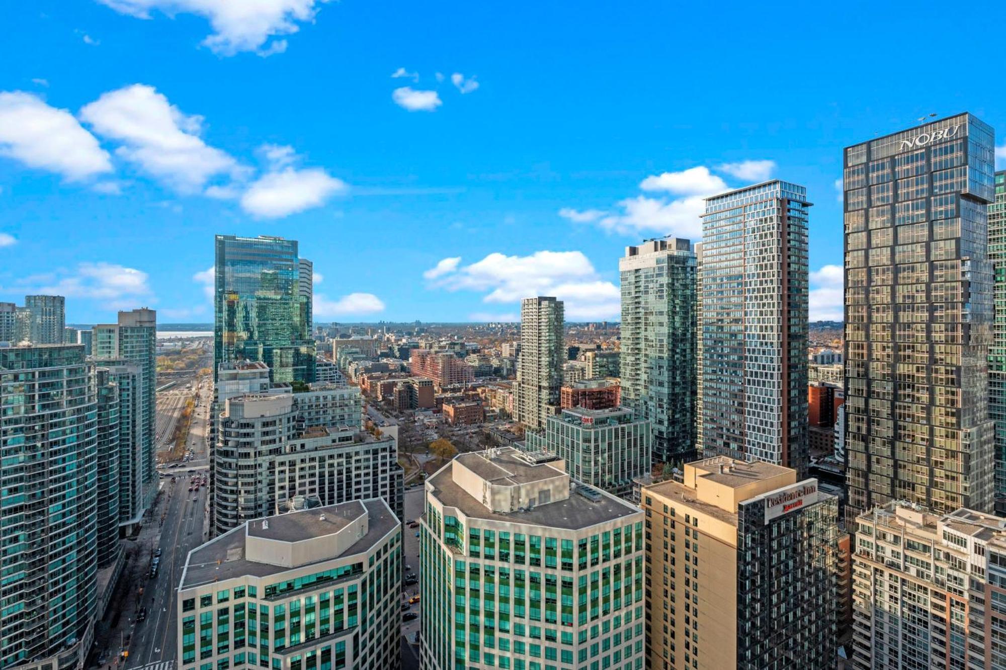 Globalstay Modern Downtown Apartment Торонто Екстер'єр фото